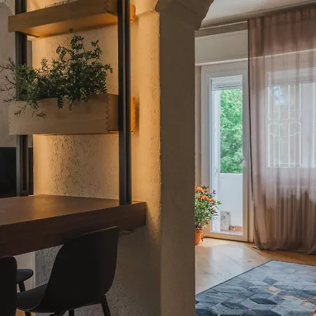 Design Flat Riviera Horse & - Il Lupo Affitta