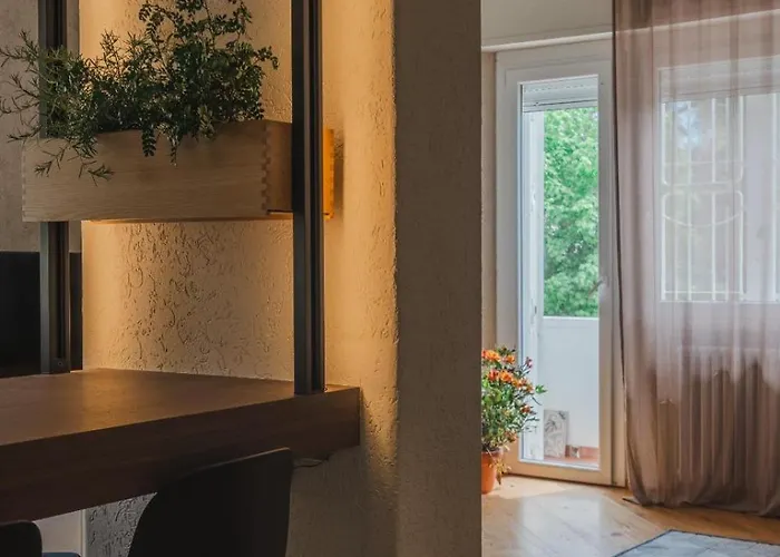 Design Flat Riviera Horse & - Il Lupo Affitta